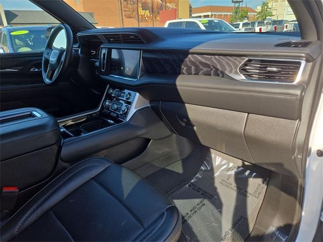 Photo of 2023 Summit White GMC Yukon