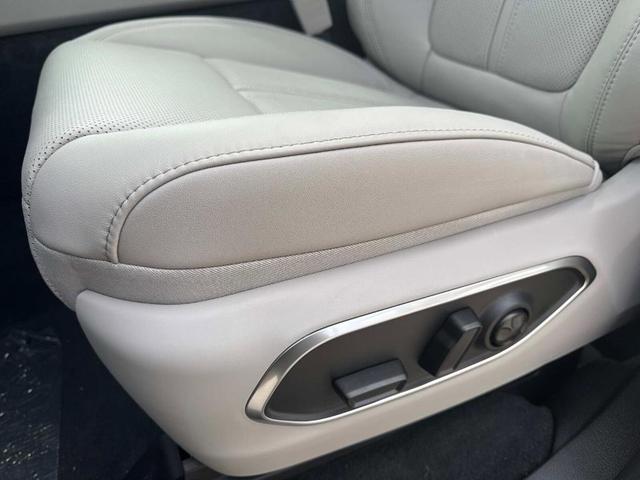 Photo of 2025 Riverrock Green Jeep Wagoneer