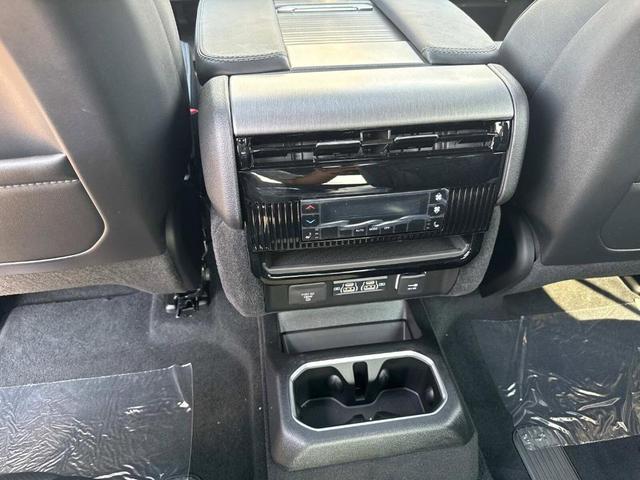 Photo of 2025 Baltic Gray Jeep Wagoneer