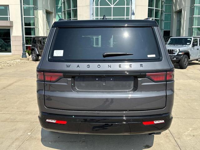 Photo of 2025 Baltic Gray Jeep Wagoneer