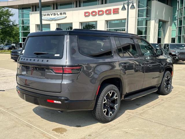 Photo of 2025 Baltic Gray Jeep Wagoneer