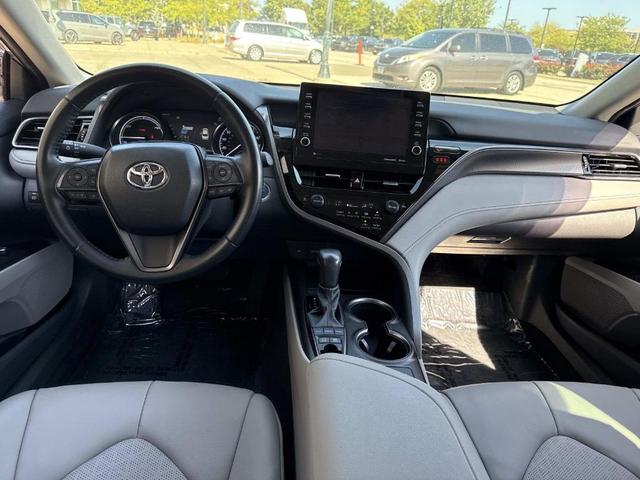 Photo of 2021 Celestial Silver Metallic Toyota Camry Hybrid