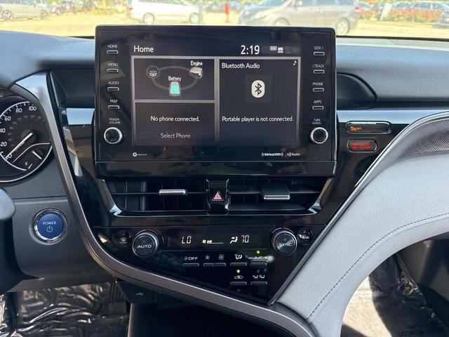 Photo of 2021 Celestial Silver Metallic Toyota Camry Hybrid