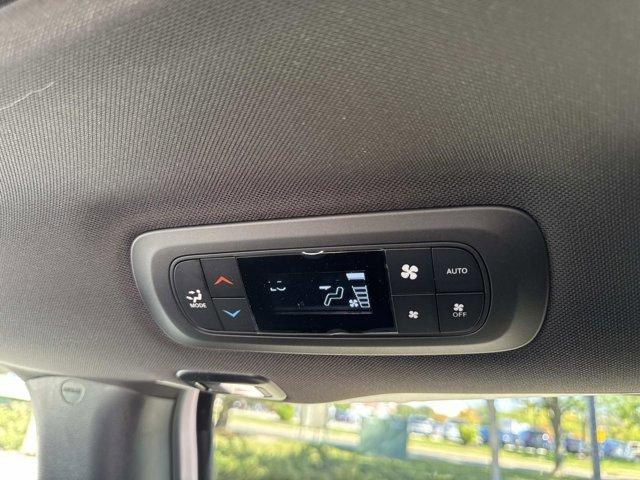 Photo of 2026 Bright White Chrysler Pacifica