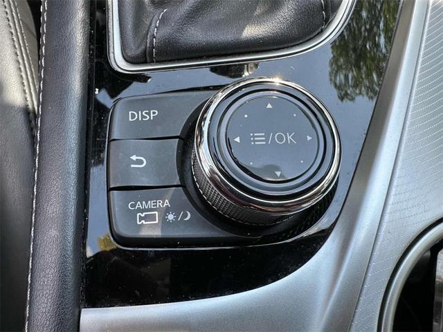 Photo of 2021 Pure White INFINITI Q50