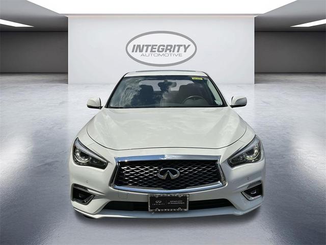Photo of 2021 Pure White INFINITI Q50