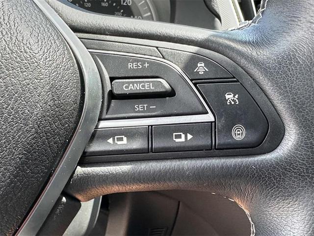 Photo of 2021 Pure White INFINITI Q50