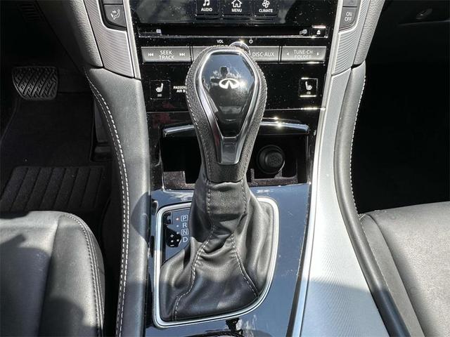 Photo of 2021 Pure White INFINITI Q50
