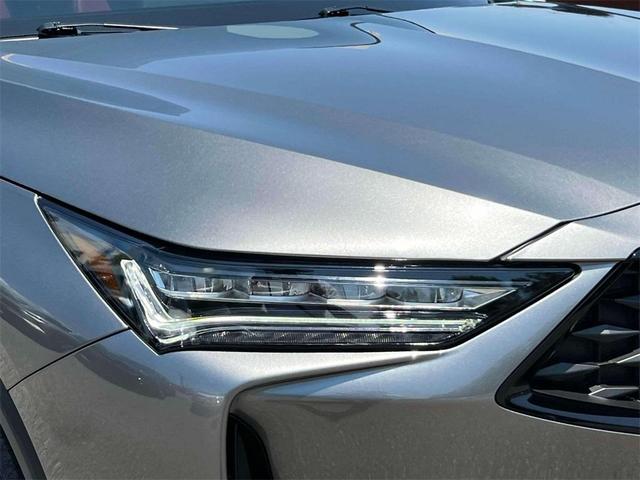 Photo of 2024 Liquid Carbon Metallic Acura MDX