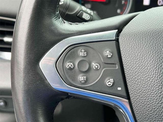 Photo of 2020 Iridescent Pearl Tricoat Chevrolet Traverse