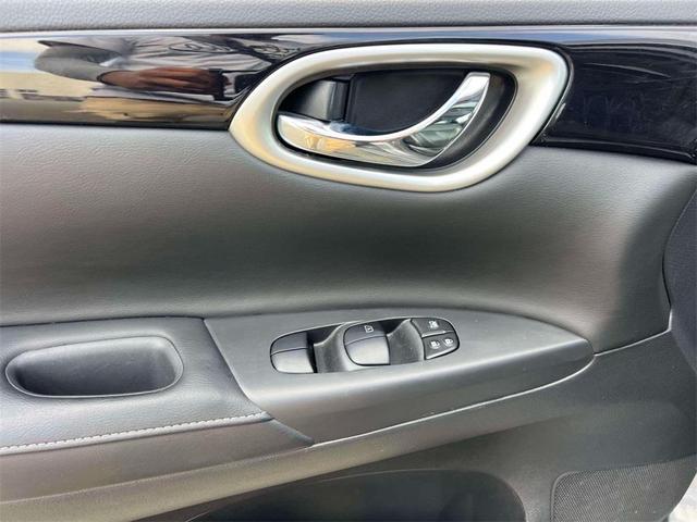 Photo of 2018 Gun Metallic Nissan Sentra