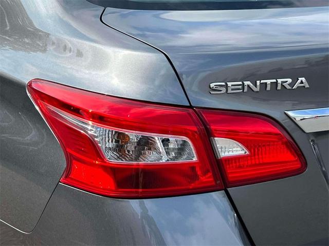 Photo of 2018 Gun Metallic Nissan Sentra