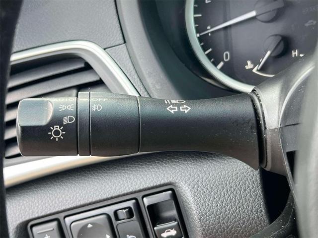 Photo of 2018 Gun Metallic Nissan Sentra