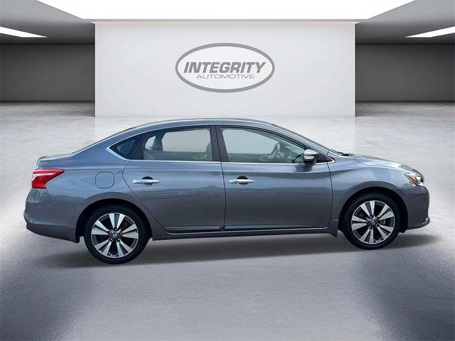 Photo of 2018 Gun Metallic Nissan Sentra