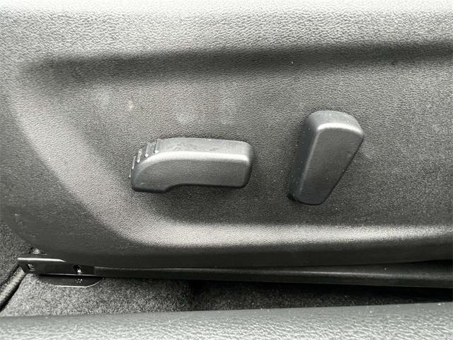Photo of 2024 Black Nissan Altima