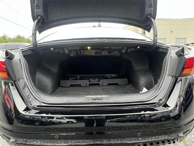 Photo of 2024 Black Nissan Altima
