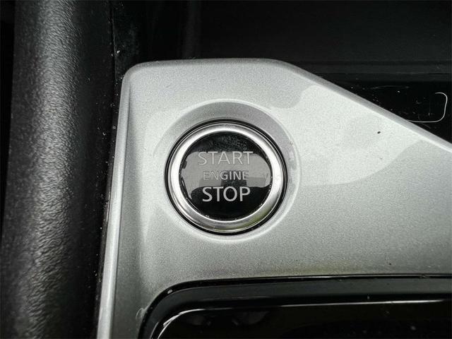Photo of 2024 Black Nissan Altima