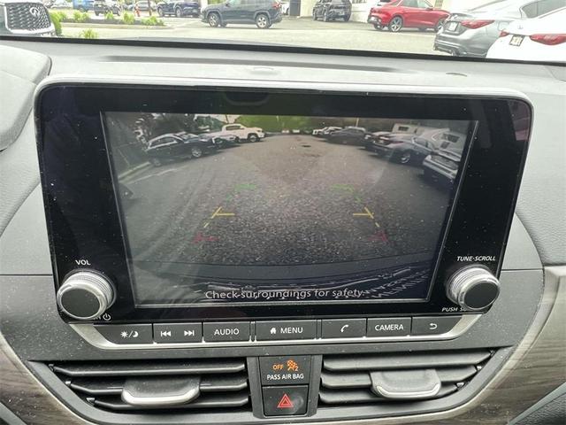 Photo of 2024 Black Nissan Altima