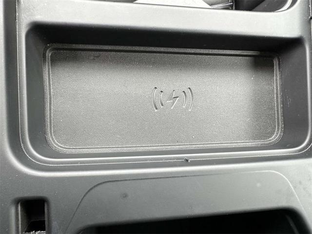Photo of 2023 Santorini Black Land Rover Defender