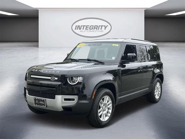 Photo of 2023 Santorini Black Land Rover Defender