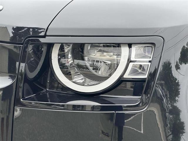 Photo of 2023 Santorini Black Land Rover Defender