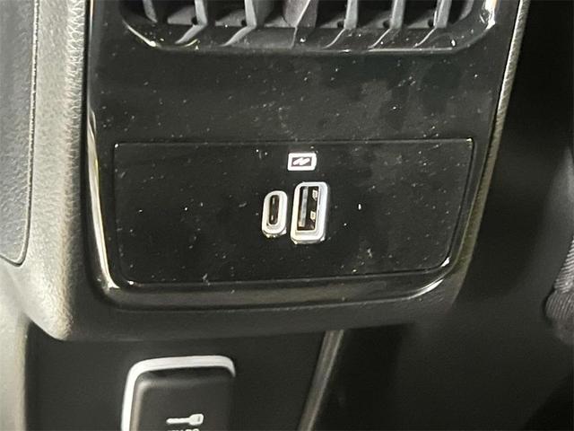 Photo of 2024 Bright White Clearcoat Jeep Compass