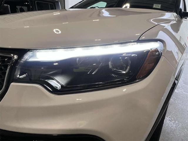 Photo of 2024 Bright White Clearcoat Jeep Compass