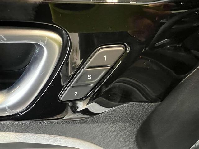 Photo of 2024 Bright White Clearcoat Jeep Compass