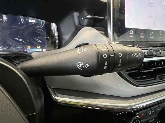 Photo of 2024 Bright White Clearcoat Jeep Compass