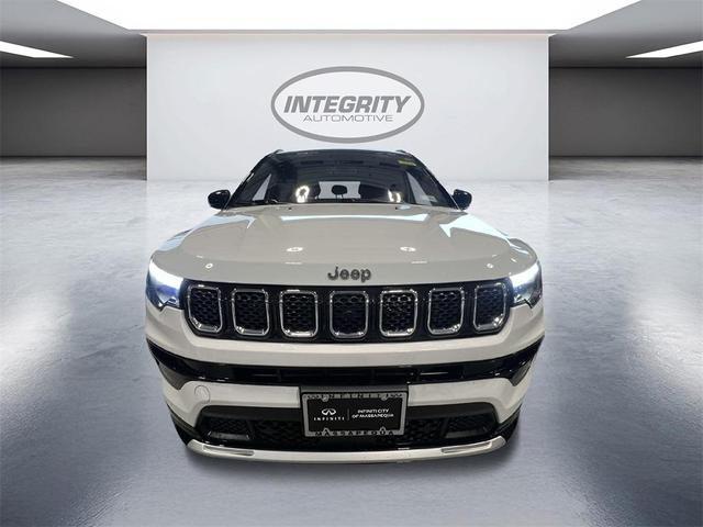 Photo of 2024 Bright White Clearcoat Jeep Compass