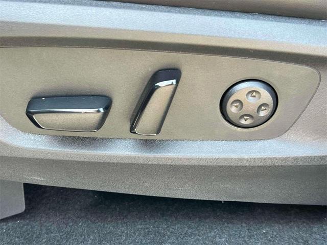 Photo of 2025 Warm Titanium INFINITI QX60