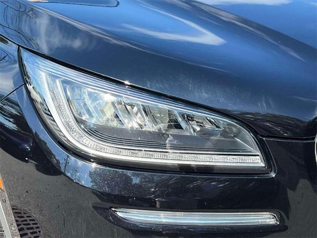 Photo of 2022 Infinite Black Metallic Lincoln Corsair