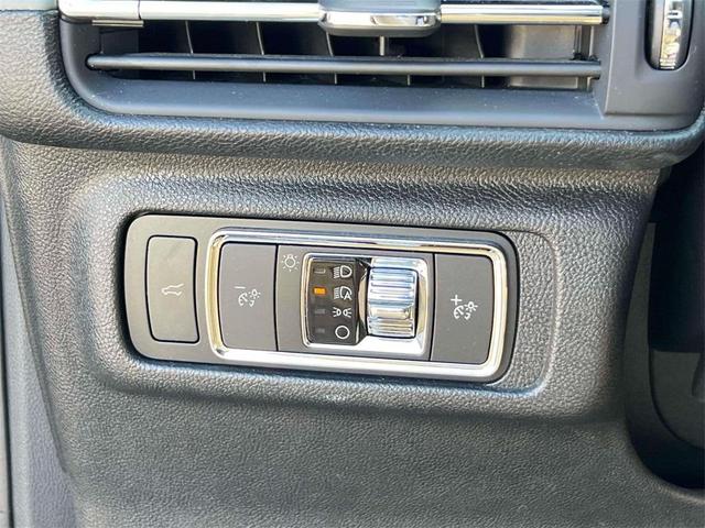 Photo of 2022 Infinite Black Metallic Lincoln Corsair
