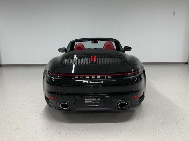 Photo of 2020 Black Porsche 911