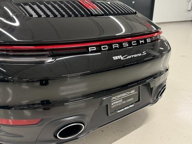 Photo of 2020 Black Porsche 911