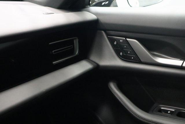 Photo of 2025 White Porsche Taycan