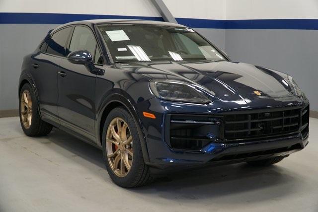 Photo of 2025 Blue Metallic Porsche Cayenne