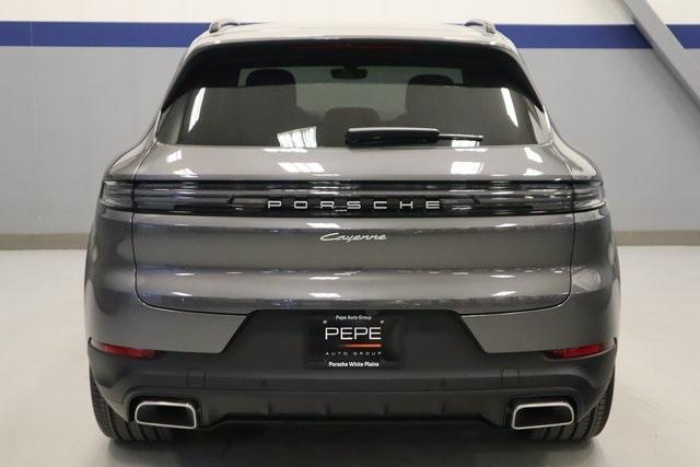 Photo of 2025 Gray Metallic Porsche Cayenne