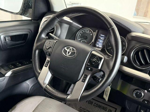 Photo of 2018 White Toyota Tacoma