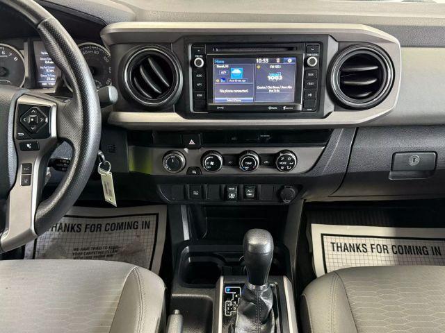 Photo of 2018 White Toyota Tacoma