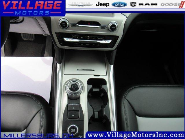 Photo of 2022 Gray Ford Explorer