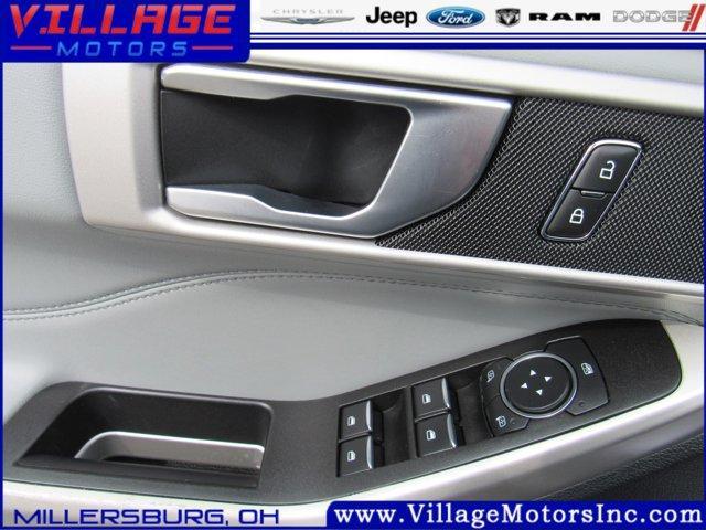 Photo of 2022 Gray Ford Explorer