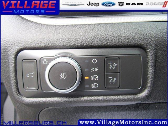 Photo of 2022 Gray Ford Explorer