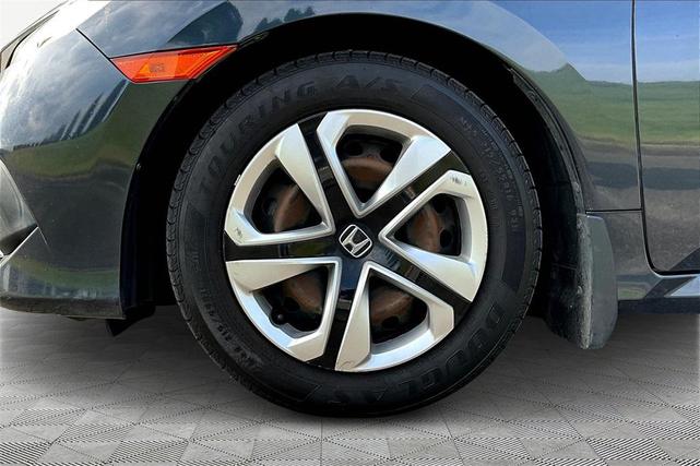 Photo of 2017 Modern Steel Metallic Honda Civic