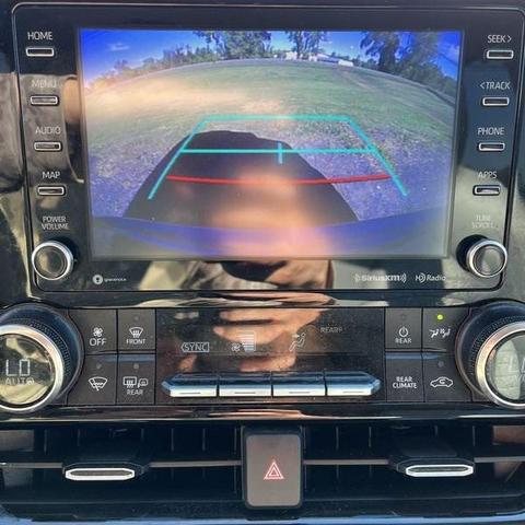 Photo of 2022 Moon Dust Toyota Highlander