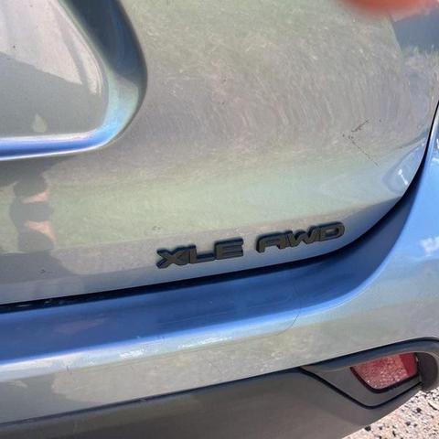 Photo of 2022 Moon Dust Toyota Highlander