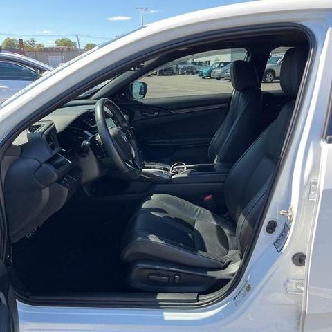 Photo of 2021 Platinum White Pearl Honda Civic