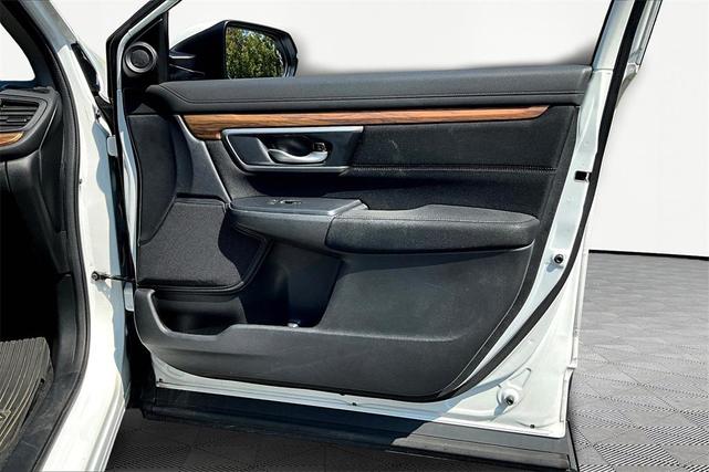 Photo of 2020 Platinum White Pearl Honda CR-V