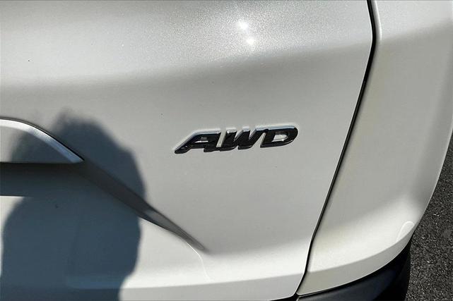 Photo of 2020 Platinum White Pearl Honda CR-V
