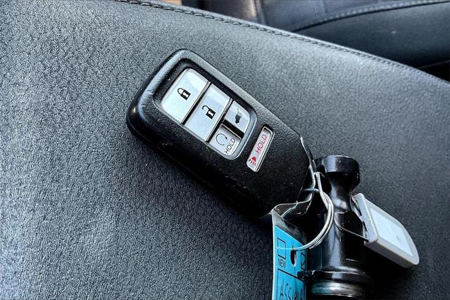 Photo of 2020 Platinum White Pearl Honda CR-V